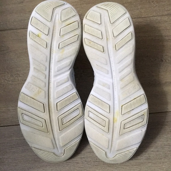 APL Techloom Phantom Running Sneakers Sz 8.5 W Pale Blue - Picture 7 of 14